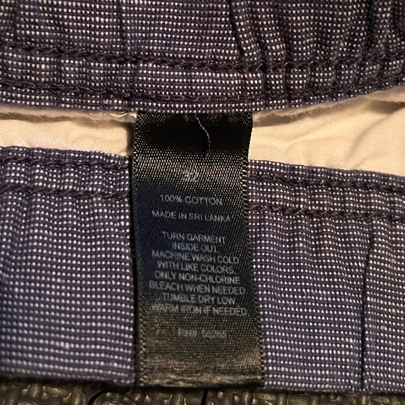 Express Shorts - 32” drawstring - Picture 3 of 4